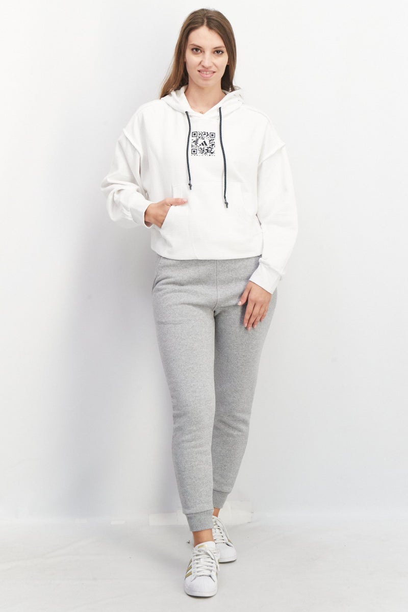 Adidas أديداس × كارلي كلوس ملابس رياضية نسائية مناسبة في الهواء الطلق سويت شيرت، أبيض - Image 4